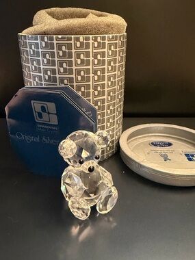 Swarovski  Crystal Sitting Teddy Bear approximately 2" Tall with box